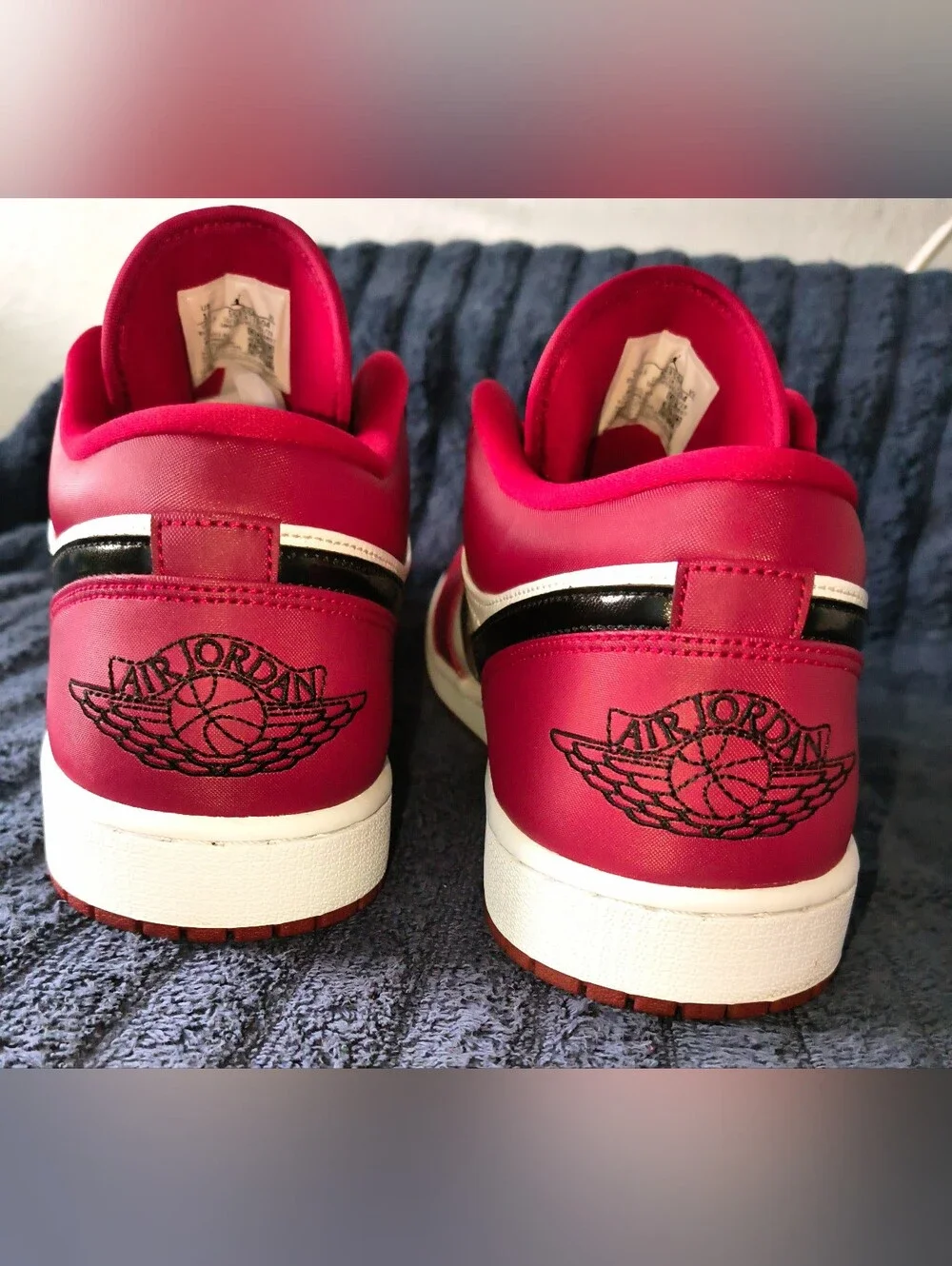 *NWOT* (2020) //Air Jordan 1 Low//  'Noble Red'....